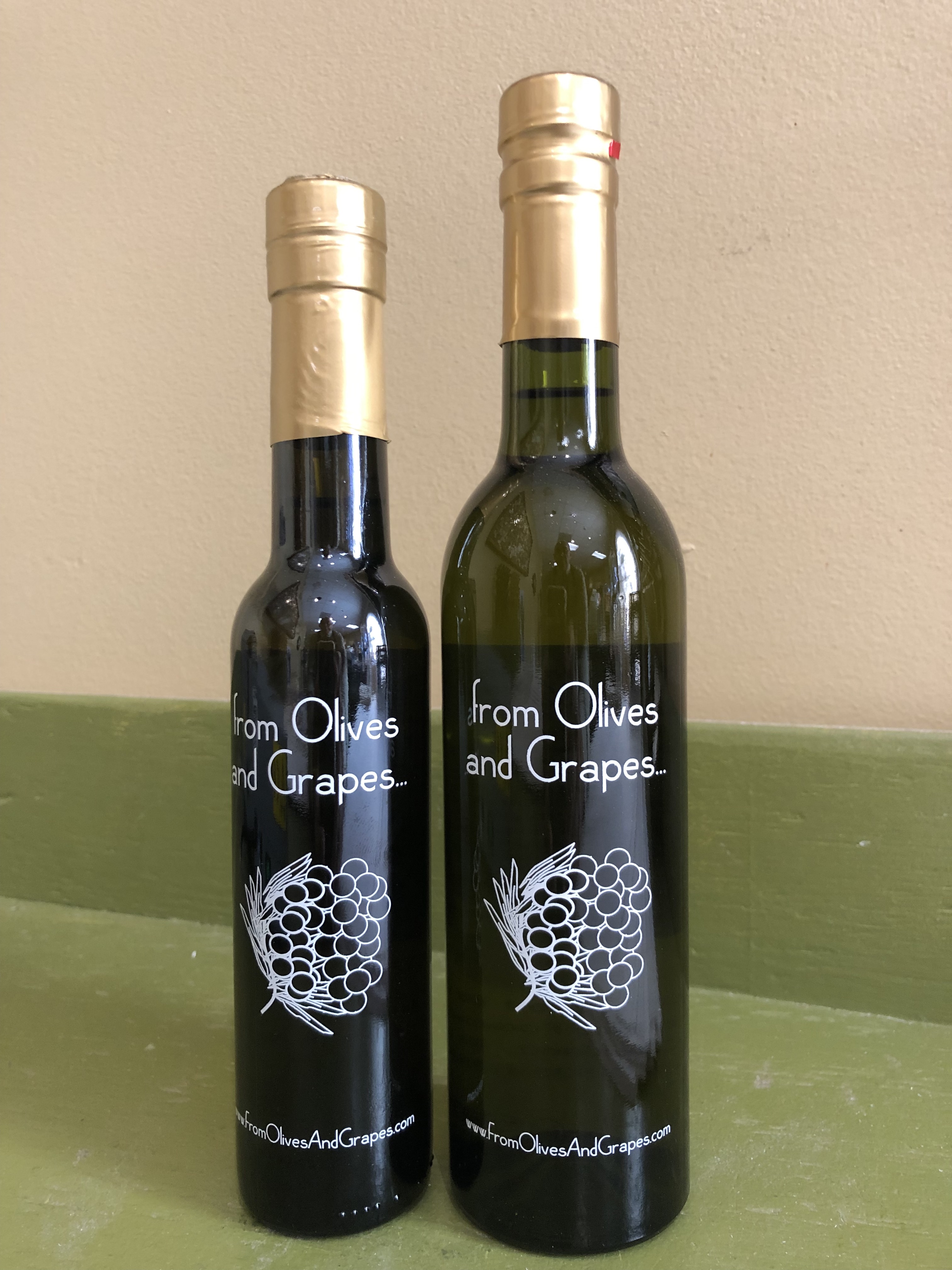 Roasted Californian Walnut Oil – Tales of the Olive, LLC